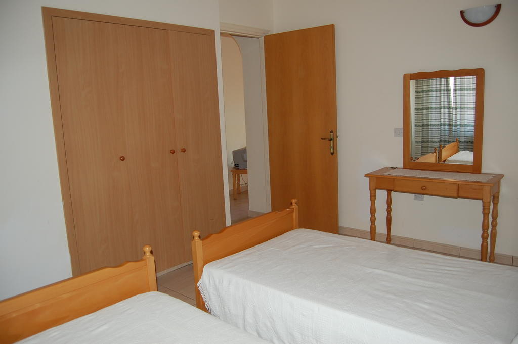 Nicos & Olympia Apartments Полис Стая снимка
