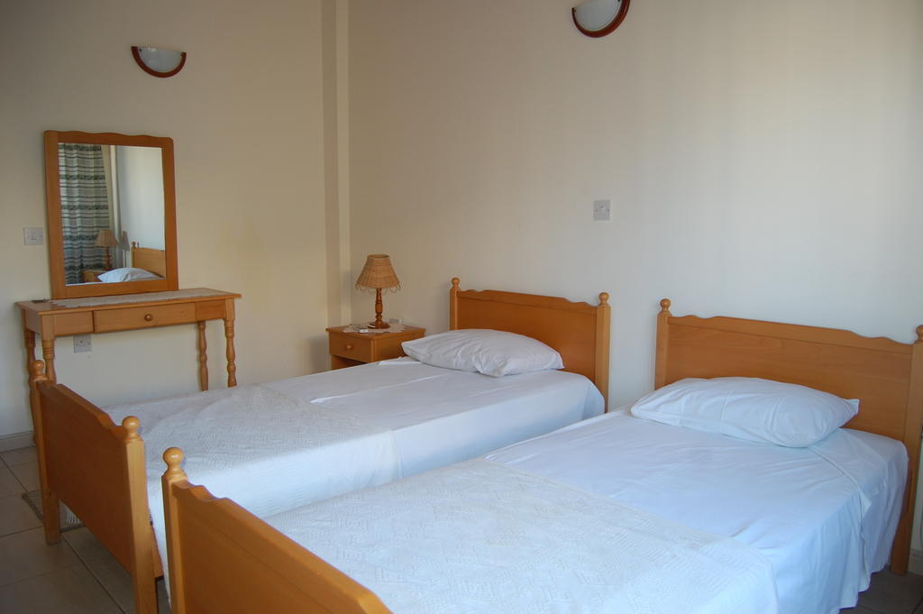 Nicos & Olympia Apartments Полис Стая снимка