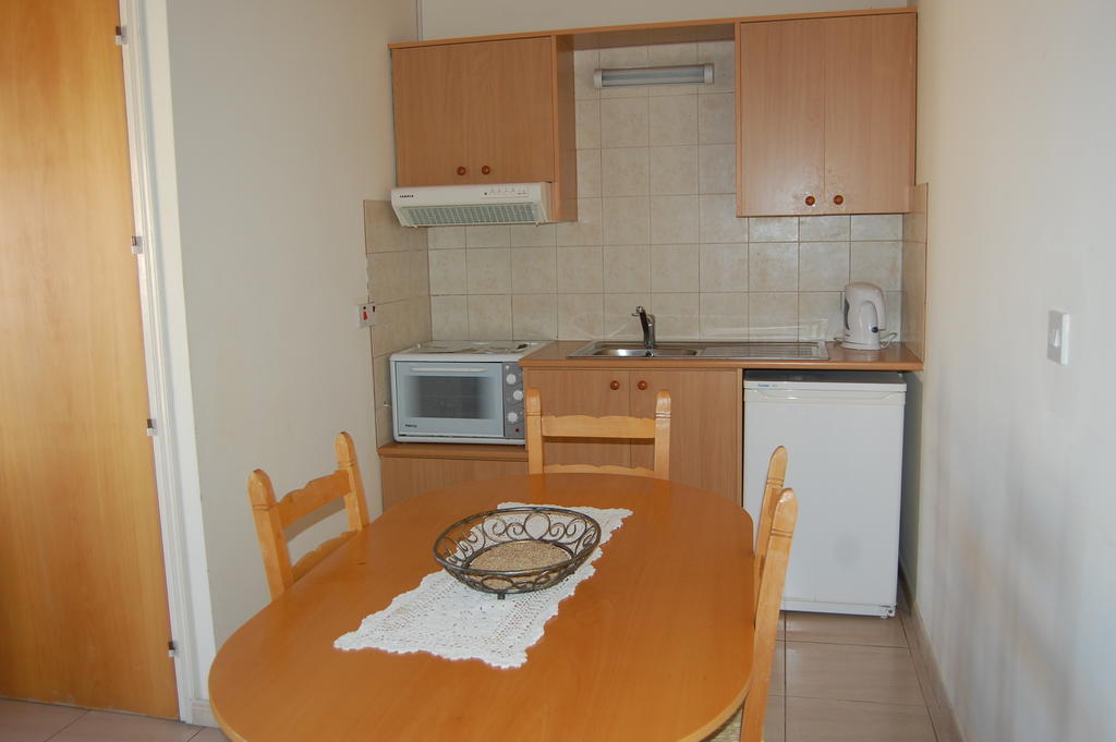 Nicos & Olympia Apartments Полис Стая снимка