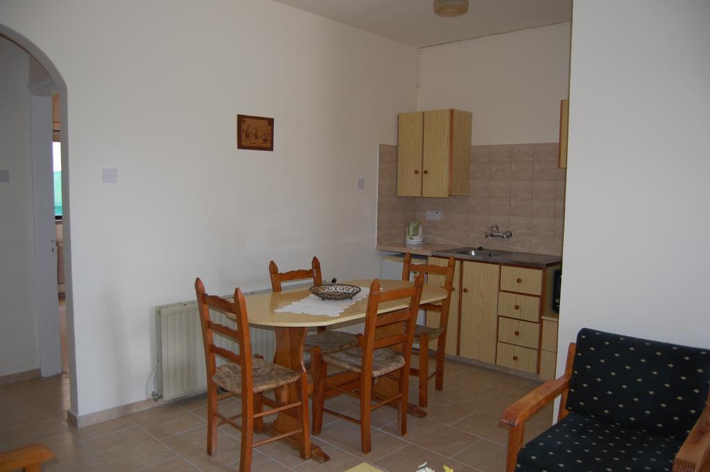 Nicos & Olympia Apartments Полис Екстериор снимка