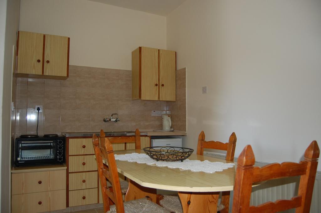 Nicos & Olympia Apartments Полис Екстериор снимка